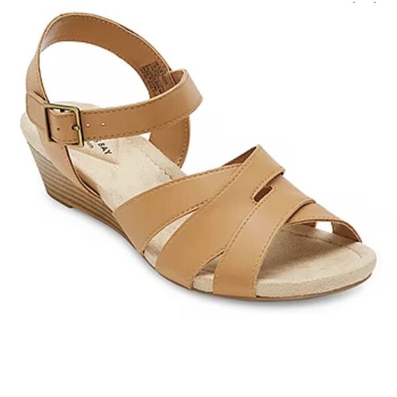 St. John's Bay Womens Nevin Wedge Sandals Tan Color Size 7 Med 1.5 Wedge Heel - Picture 13 of 16